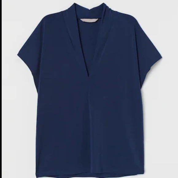 H&M Tops - H&M V Neck Shirt